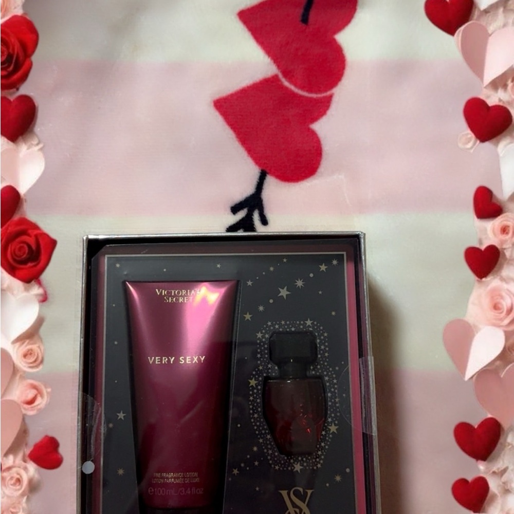 Victoria's Secret Very Sexy Fragrance Duo - Pink and Red